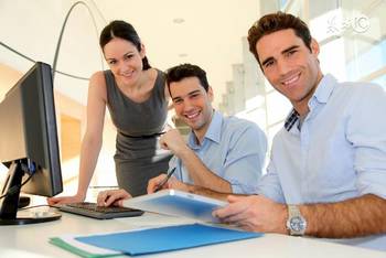 創業十字路口 轉讓公司是放棄夢想，還是開啟新篇章？